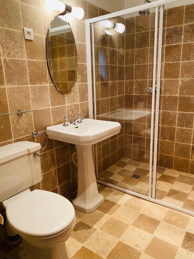 Le Charme Villa Mezilles Ngoại thất bức ảnh