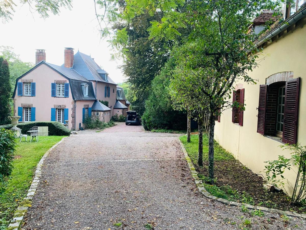 Le Charme Villa Mezilles Ngoại thất bức ảnh